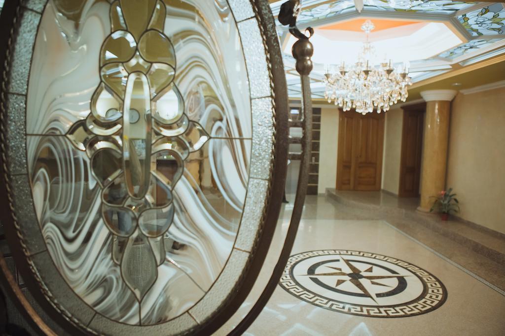 Magnum Hotel Берегово Екстериор снимка