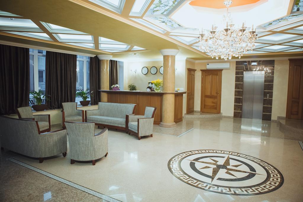 Magnum Hotel Берегово Екстериор снимка